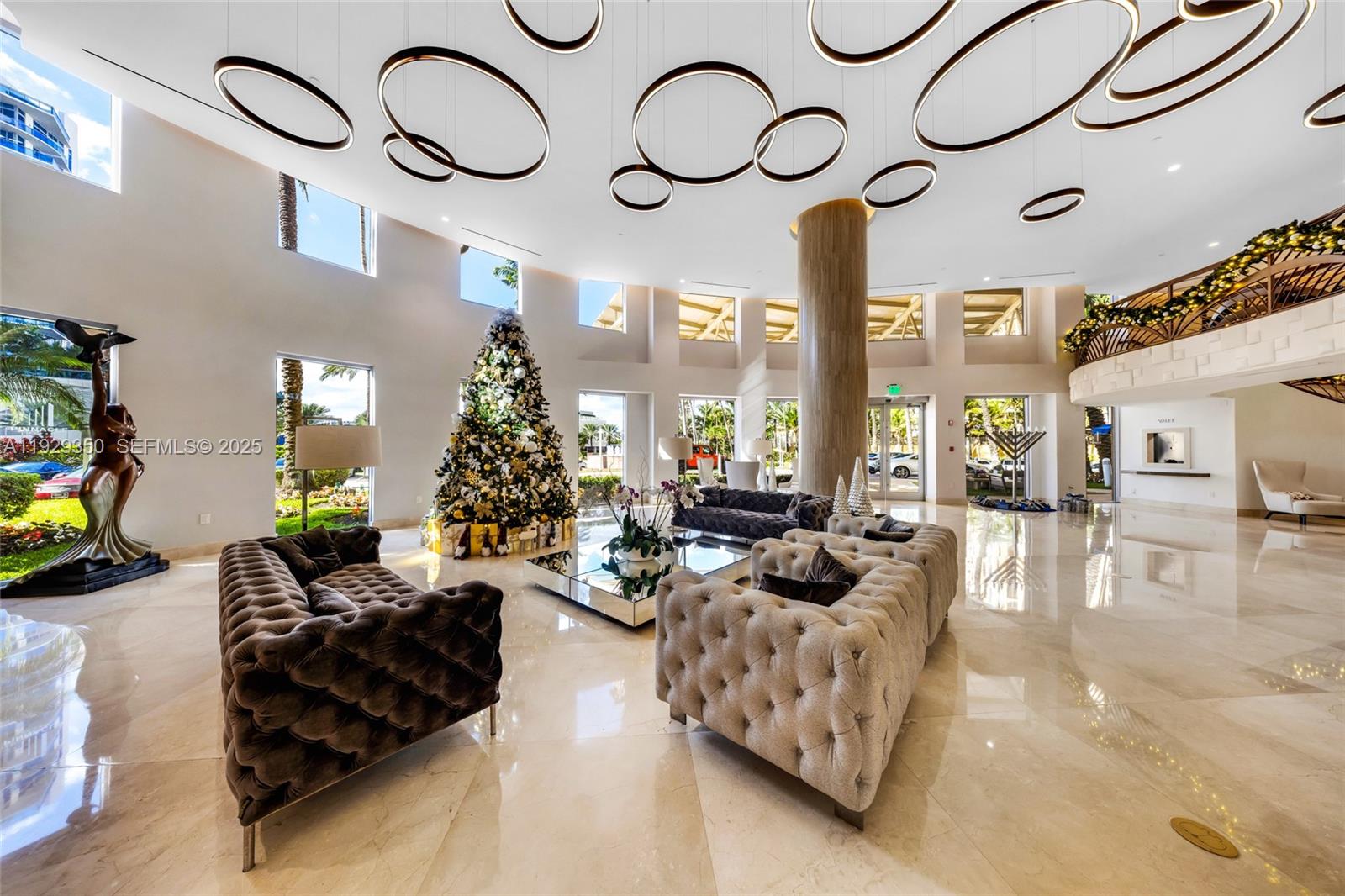 THE PINNACLE CONDO - Residential Lease