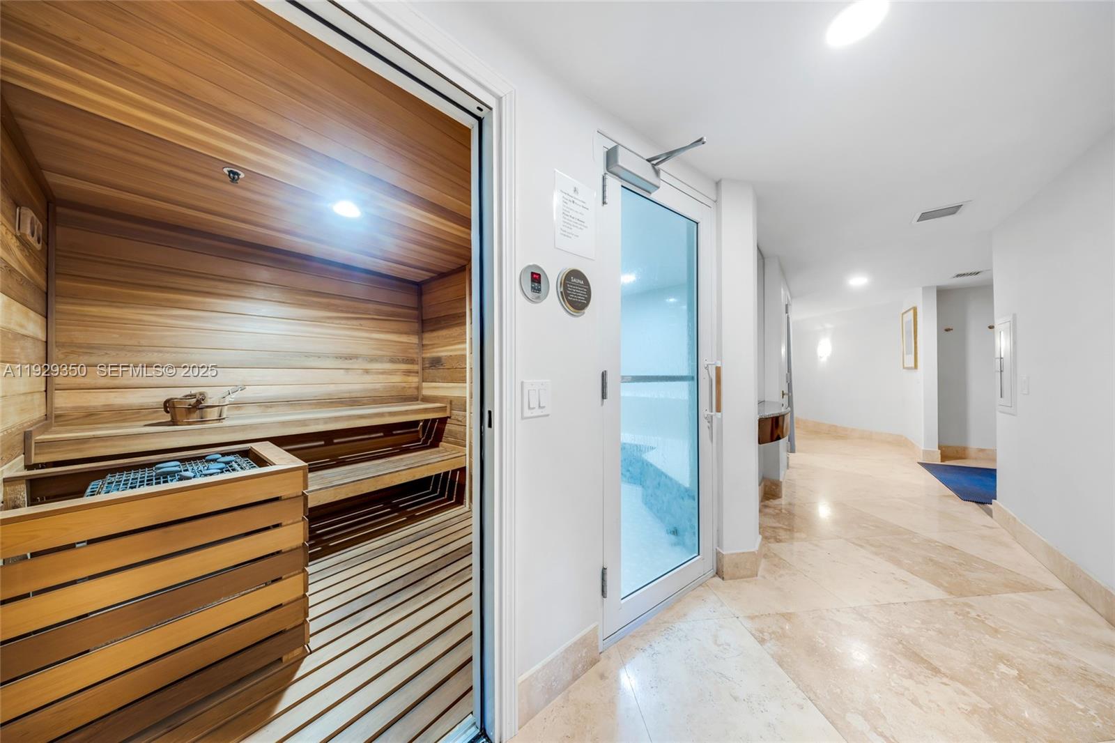 THE PINNACLE CONDO - Residential Lease