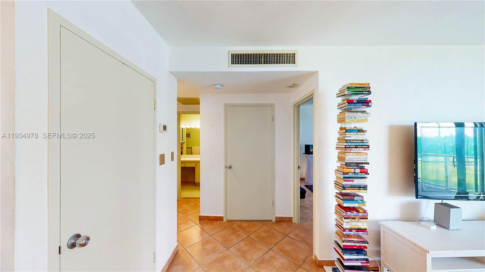 BAY PARK TOWERS CONDO - Residential