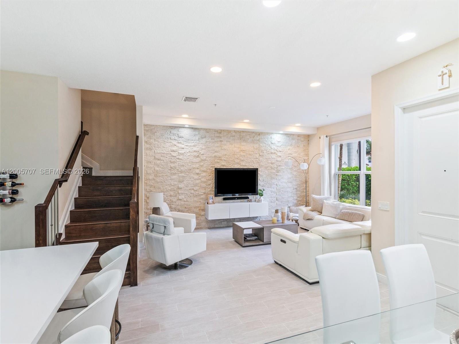 PEMBROKE FALLS-PHASE 1 - Residential