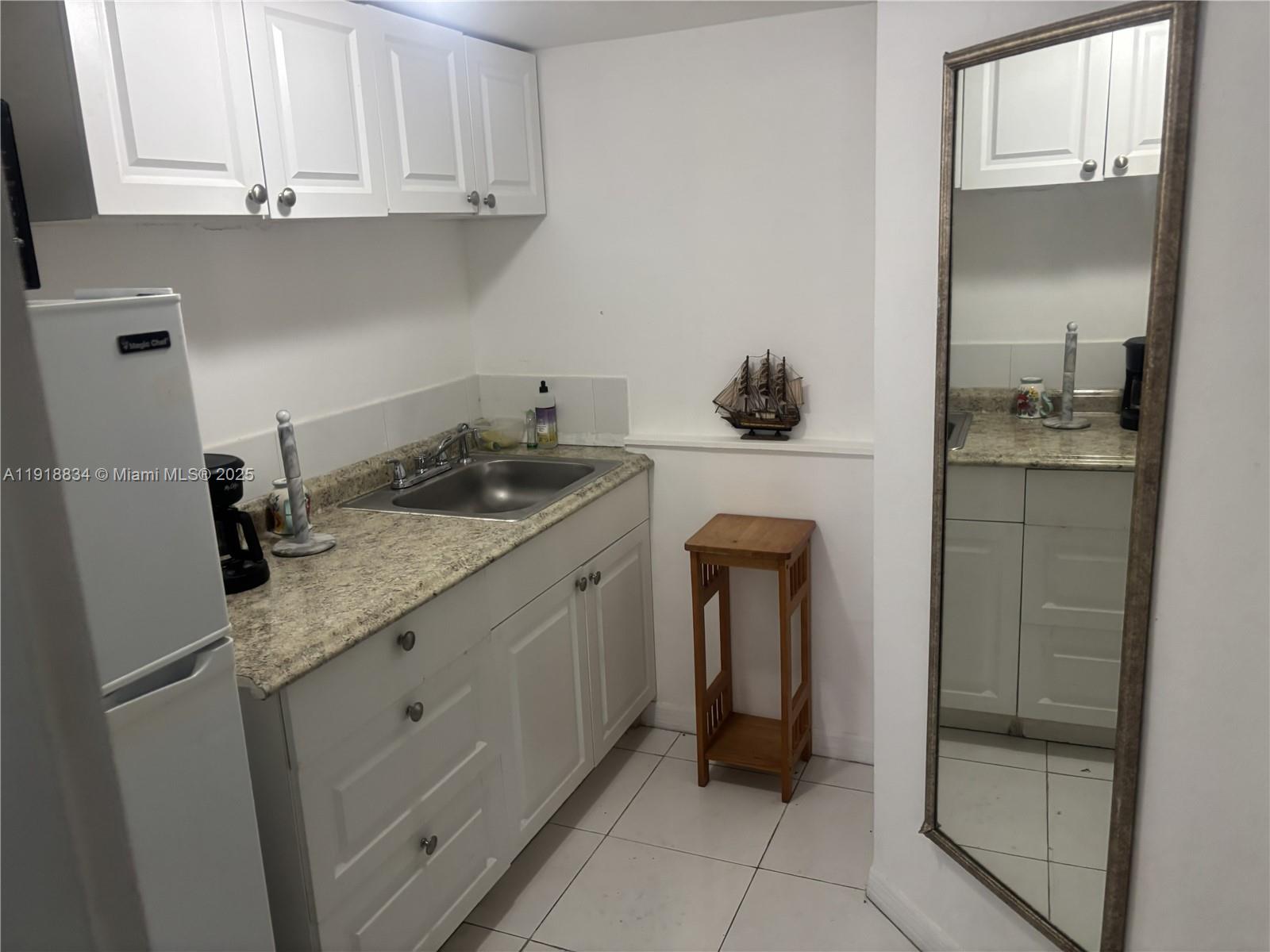 DIPLOMAT GOLF & RACQUET C - Residential