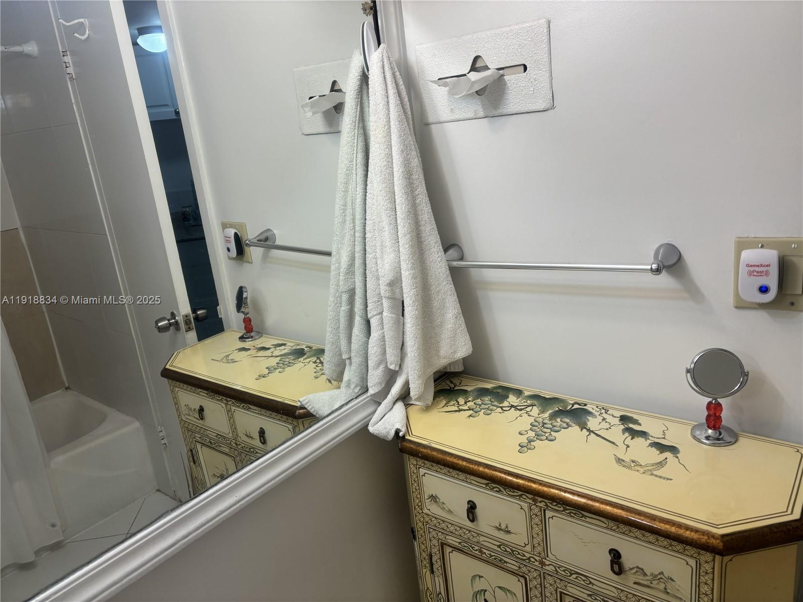 DIPLOMAT GOLF & RACQUET C - Residential