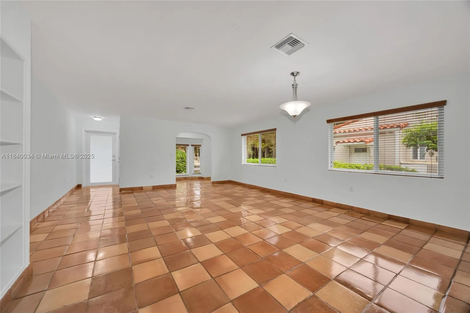 Coral Gables, Florida 33134, United States, 3 Bedrooms Bedrooms, ,2 BathroomsBathrooms,Residential,Active,170784