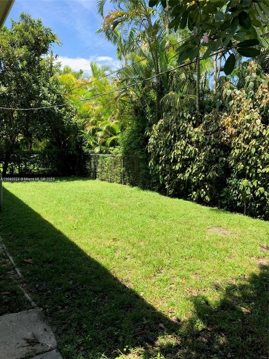 Coral Gables, Florida 33134, United States, 3 Bedrooms Bedrooms, ,2 BathroomsBathrooms,Residential,Active,170784