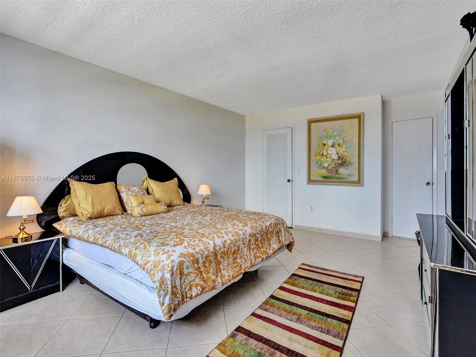 PLAZA TOWERS NORTH CONDO - Residential Lease