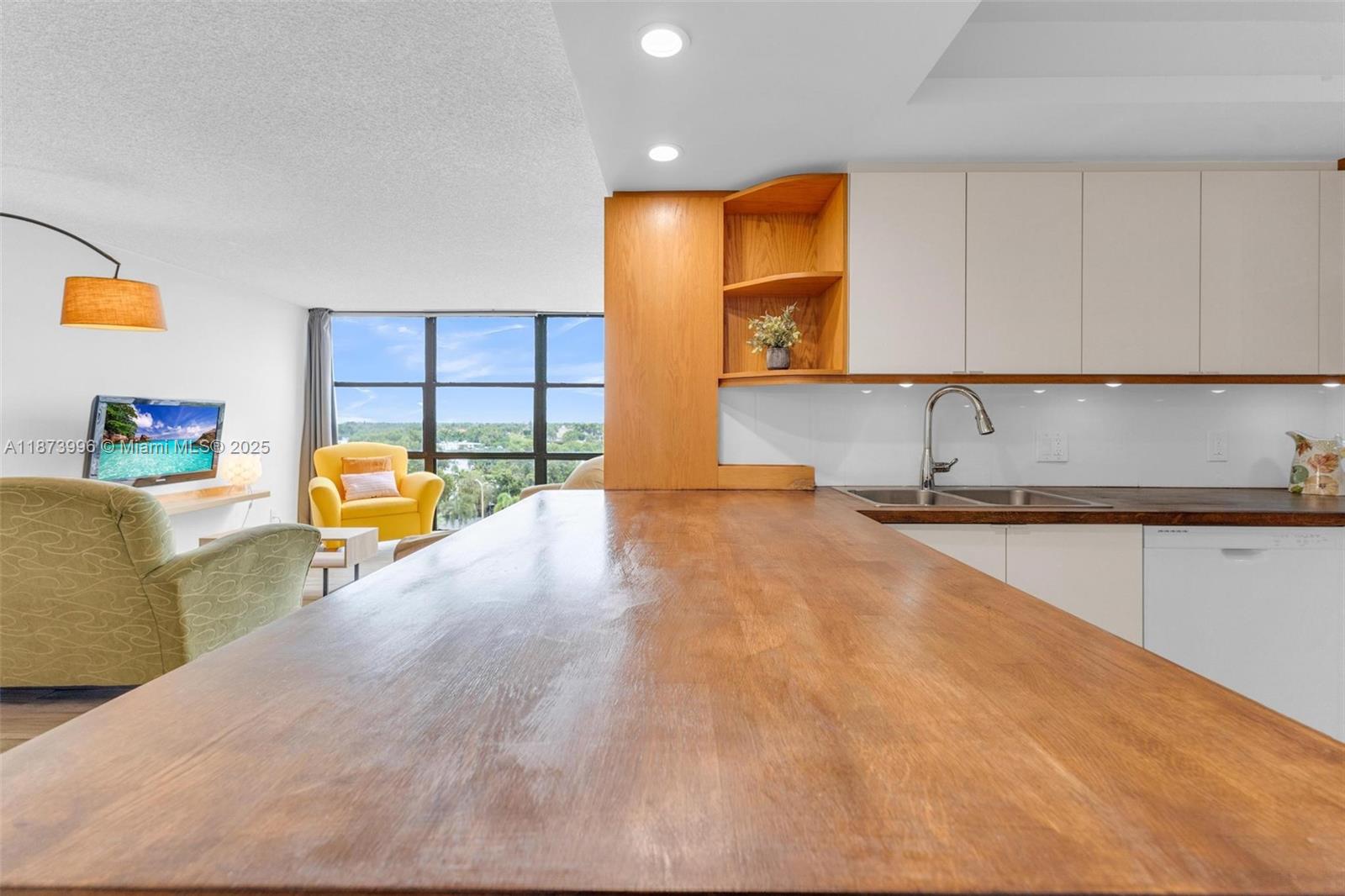 OCEANVIEW PARK CONDO - Residential