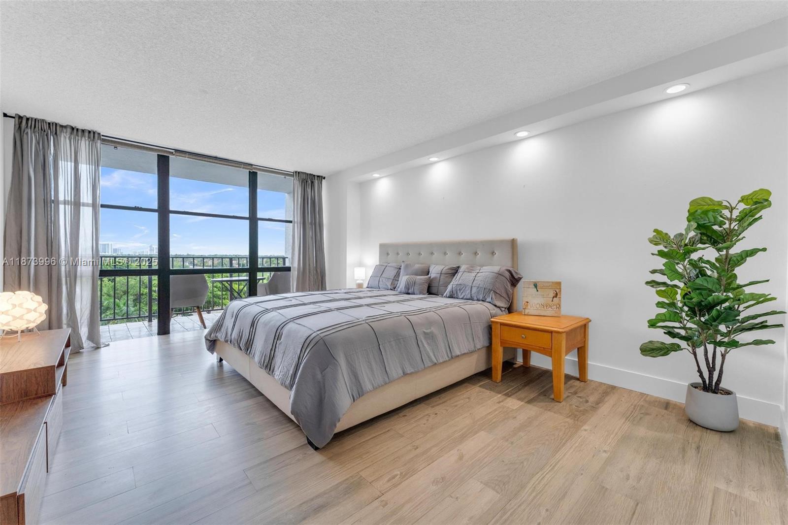 OCEANVIEW PARK CONDO - Residential