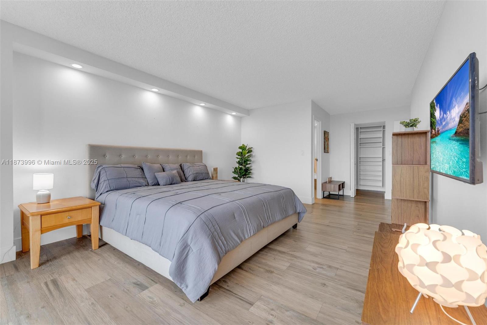 OCEANVIEW PARK CONDO - Residential