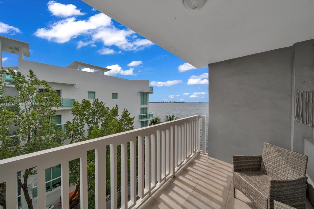 Photo of 2016 Bay Dr #505, Miami Beach, FL 33141 (MLS # A11903508)