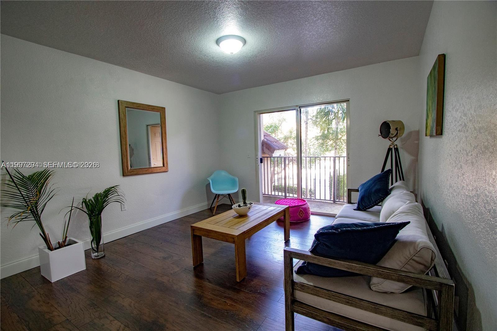 VISTA TRACE 3 CONDO - Residential Lease