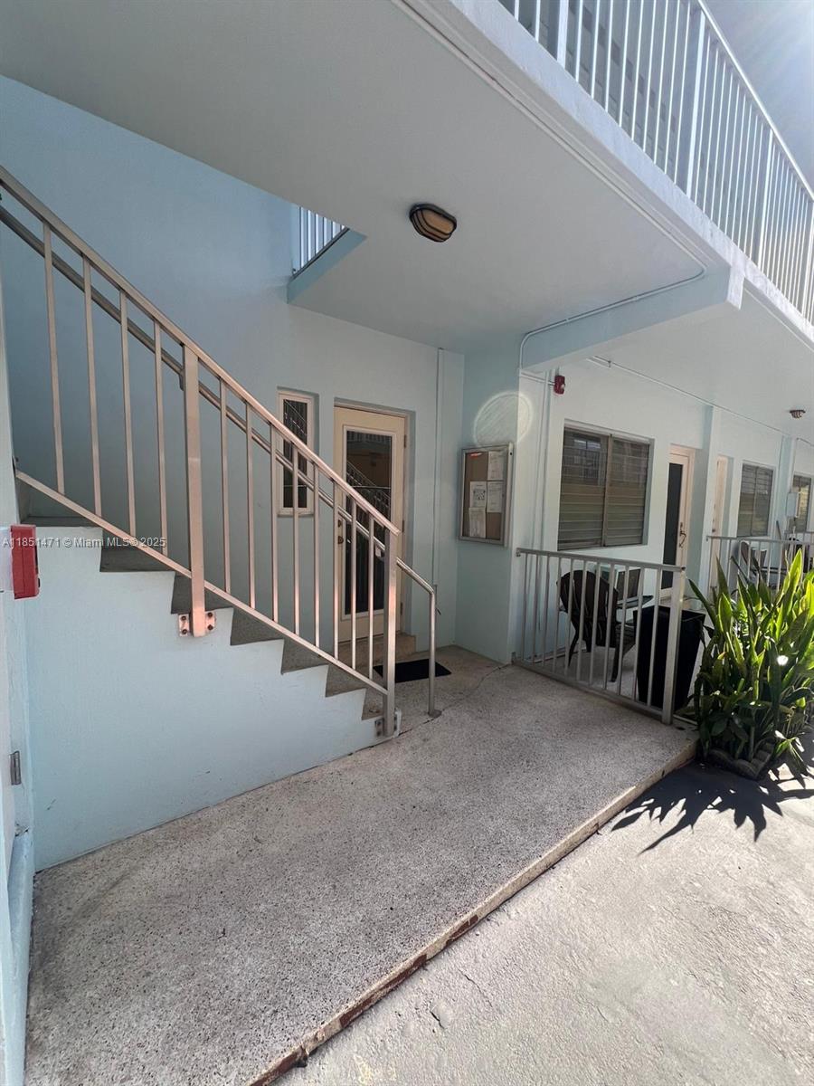 644 Meridian Ave 12