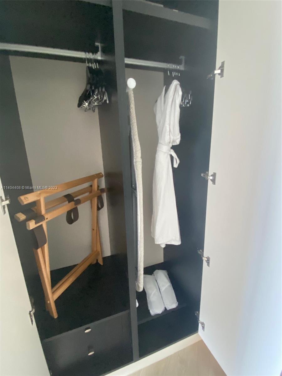 2201 COLLINS AVE CONDO - Residential