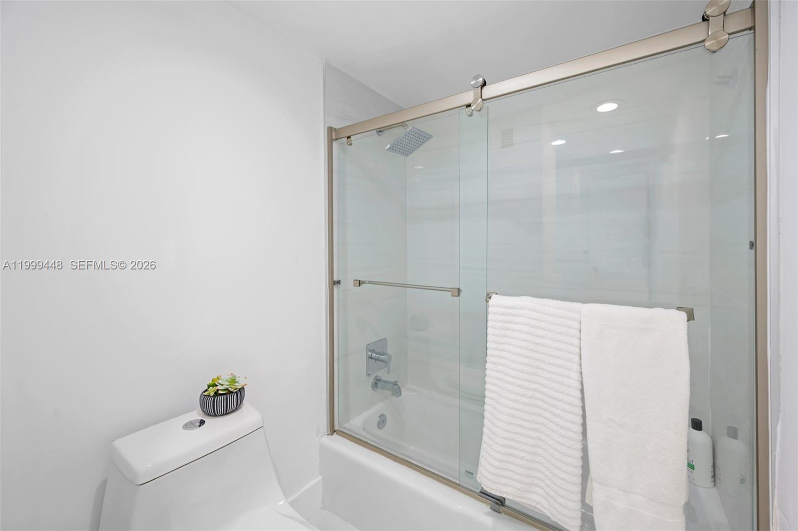 SIAN OCEAN RESIDENCES CON - Residential