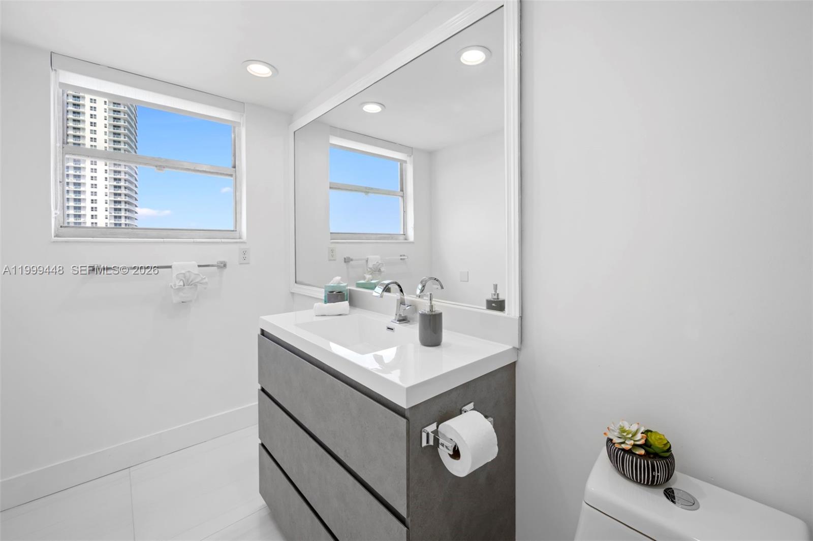 SIAN OCEAN RESIDENCES CON - Residential