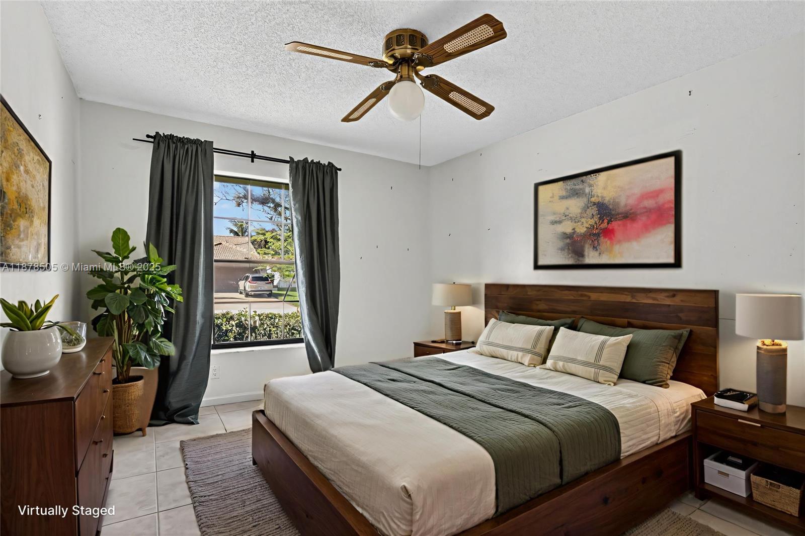 PINE RIDGE - Residential