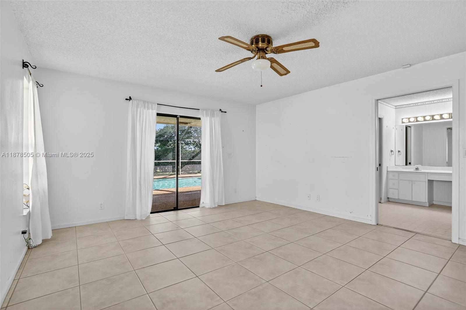 PINE RIDGE - Residential