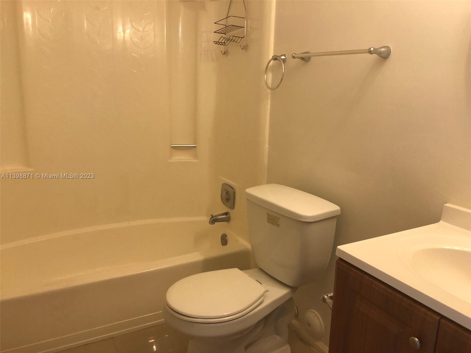 NORTH LAUDERDALE ESTATES - Residential