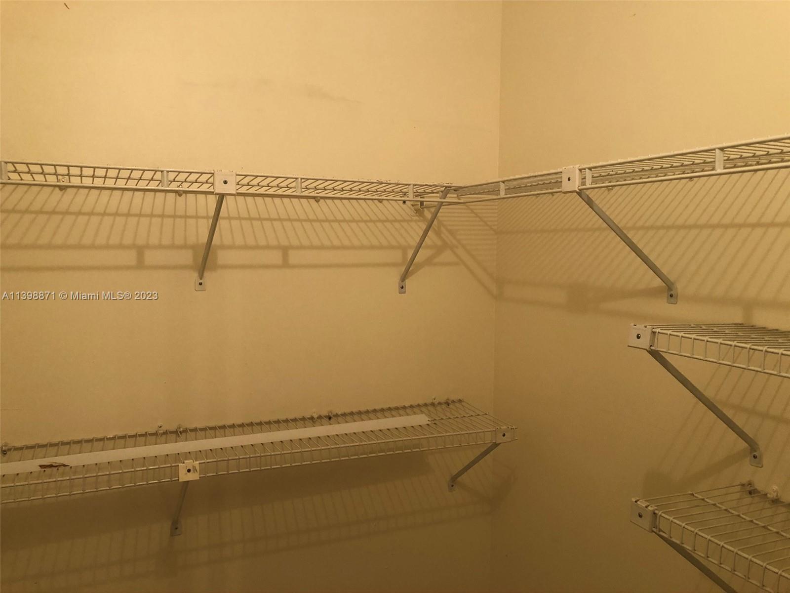 NORTH LAUDERDALE ESTATES - Residential