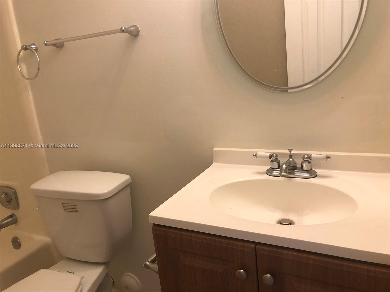 NORTH LAUDERDALE ESTATES - Residential