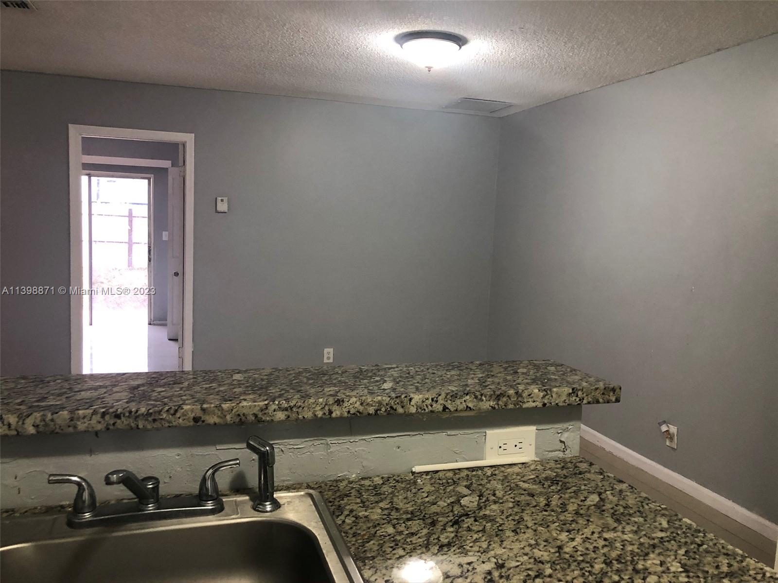 NORTH LAUDERDALE ESTATES - Residential