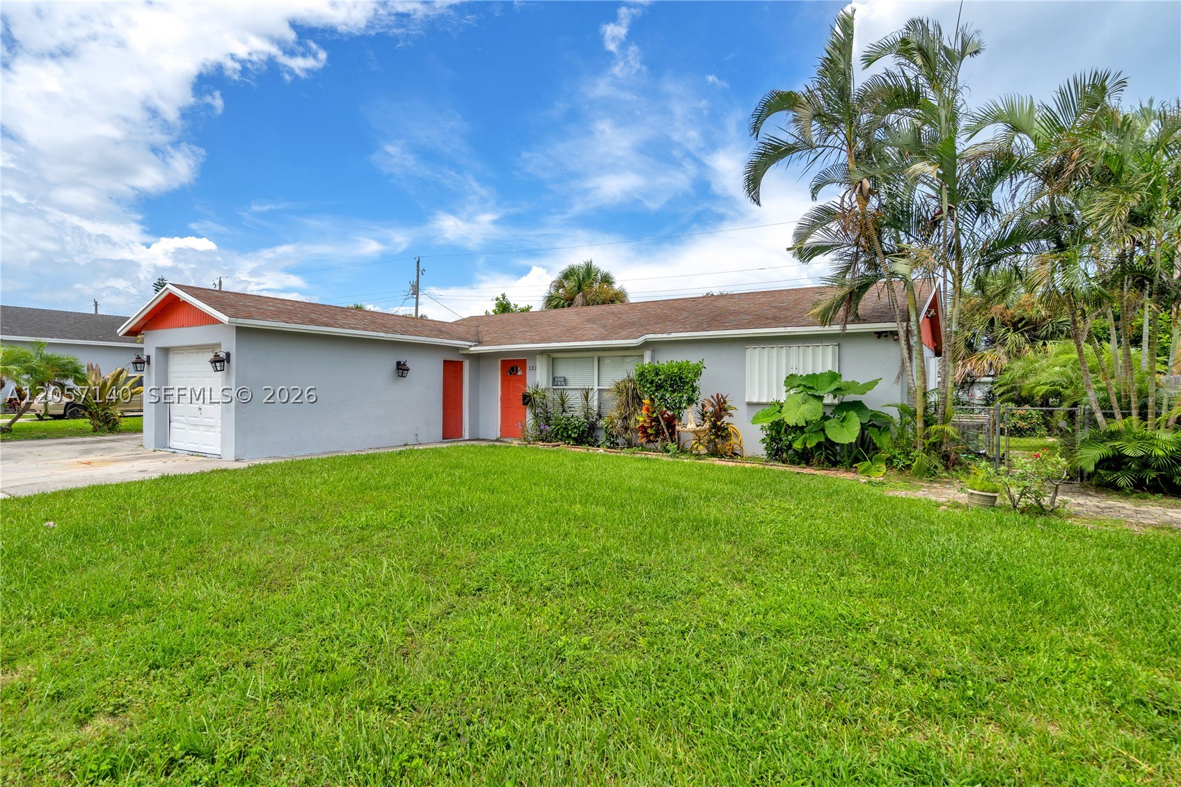 1320 W 26th Ct