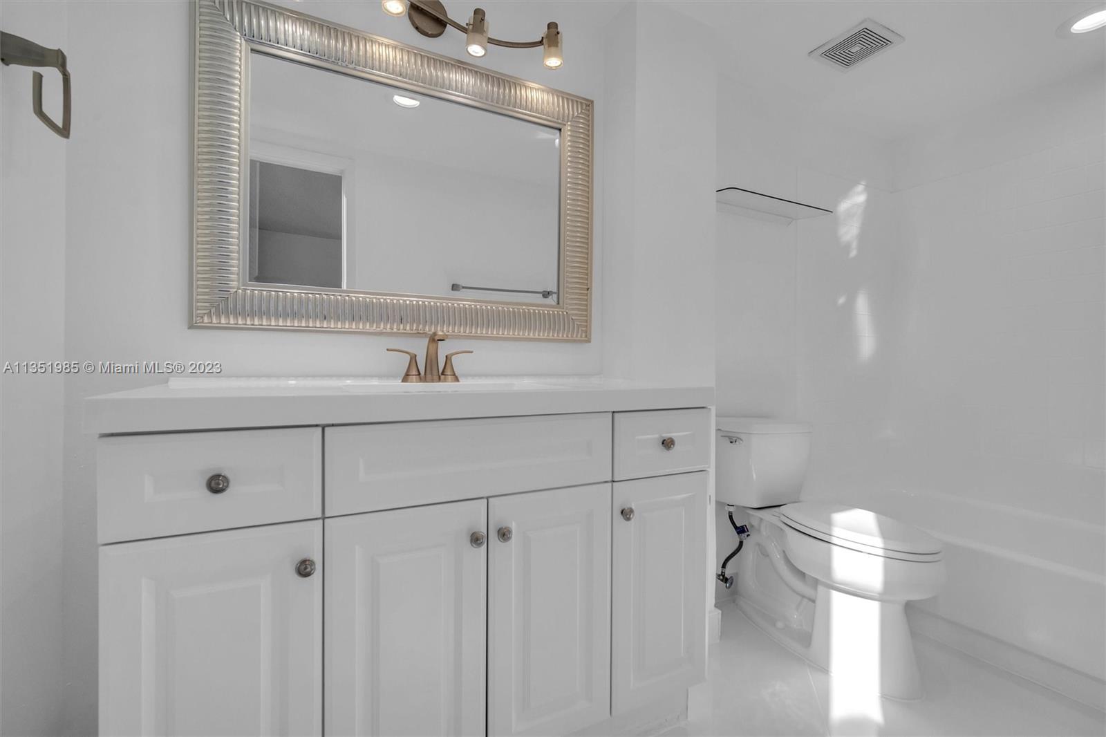 BOCA VILLAGE PH II CONDO - Residential