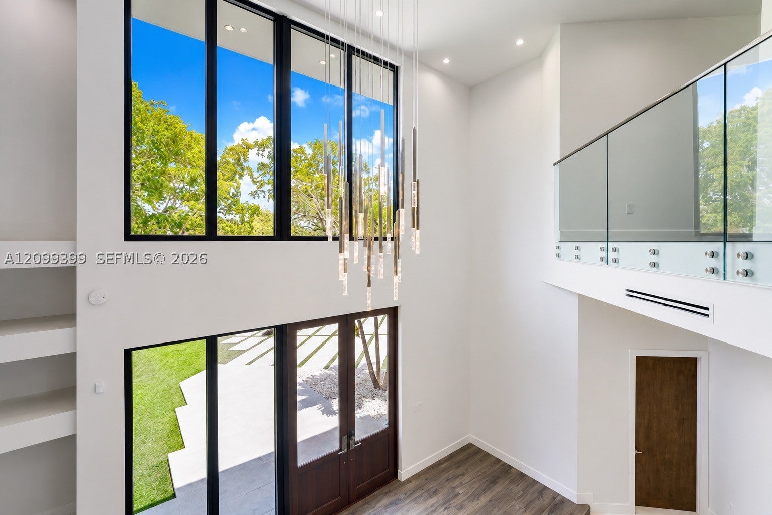 56 Samana Dr