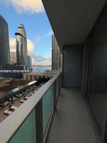77 SE 5th St 1704