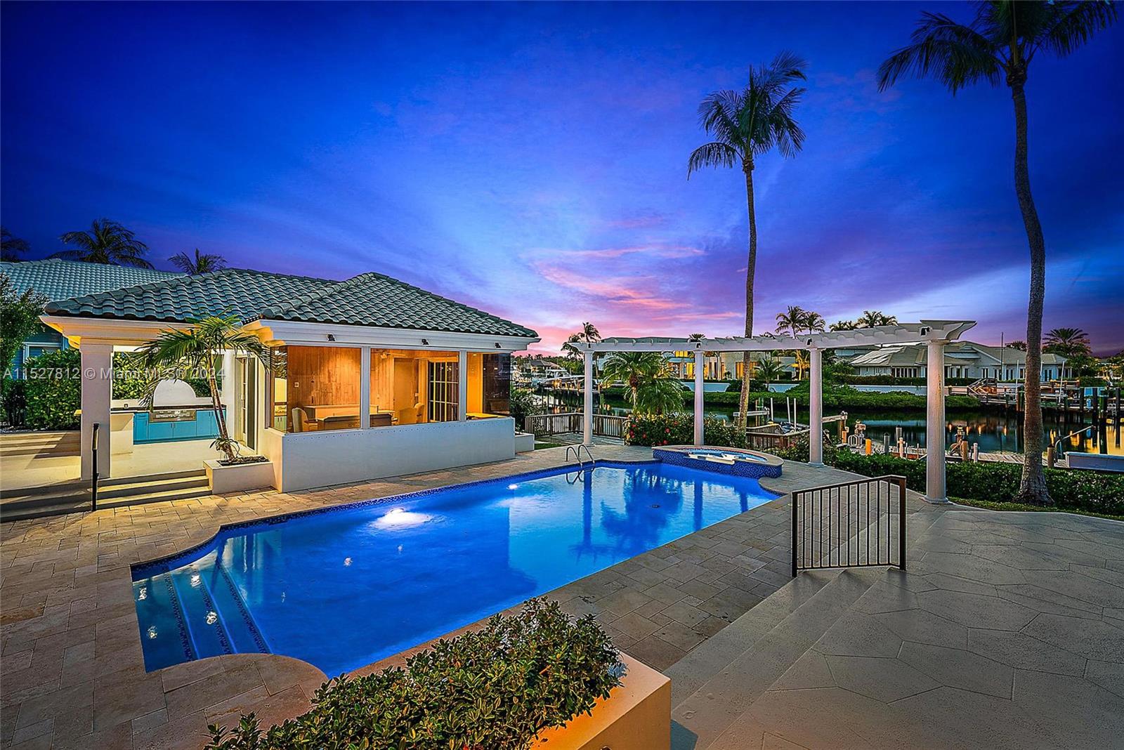 Admirals Cove - Residential