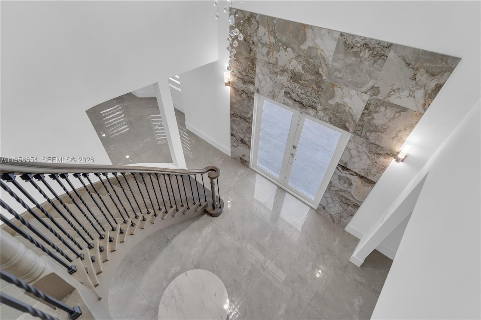 LAUREL OAKS EAST - Residential