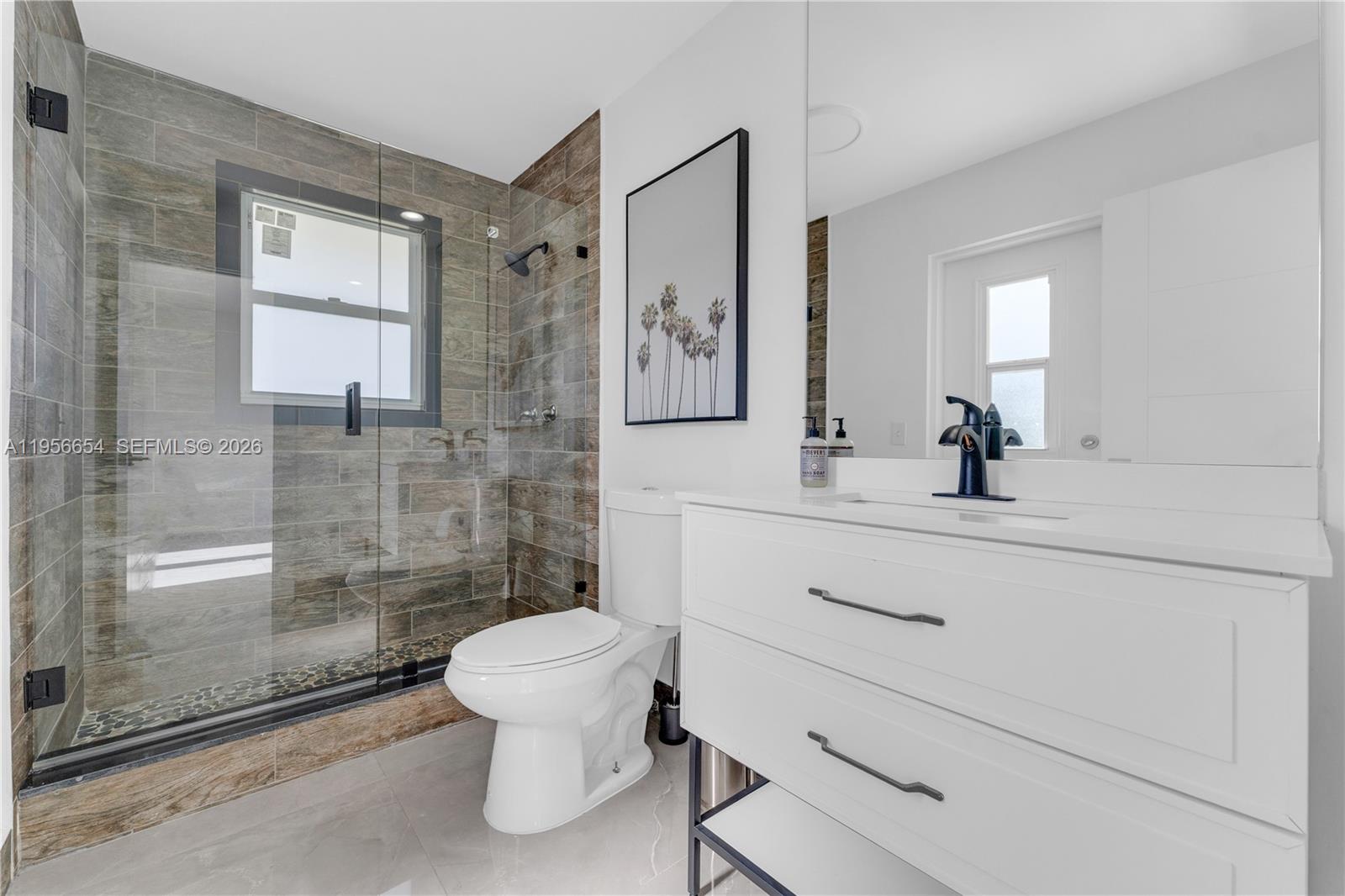 LAUREL OAKS EAST - Residential