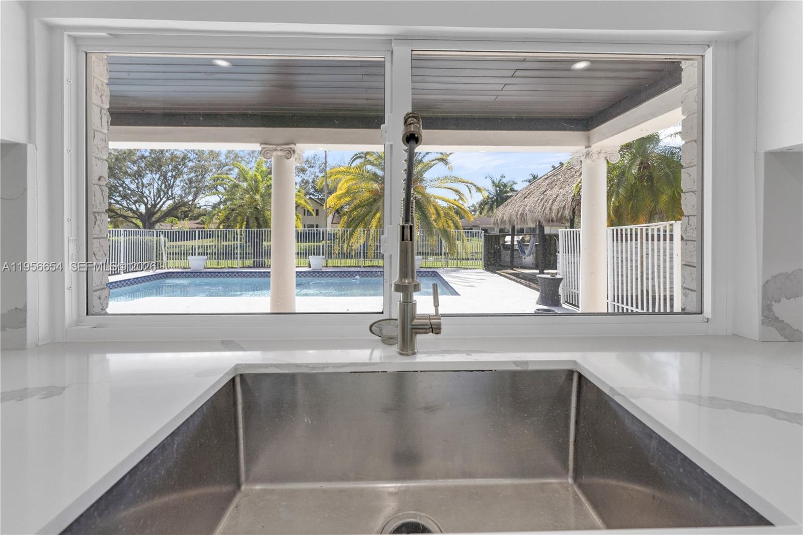 LAUREL OAKS EAST - Residential