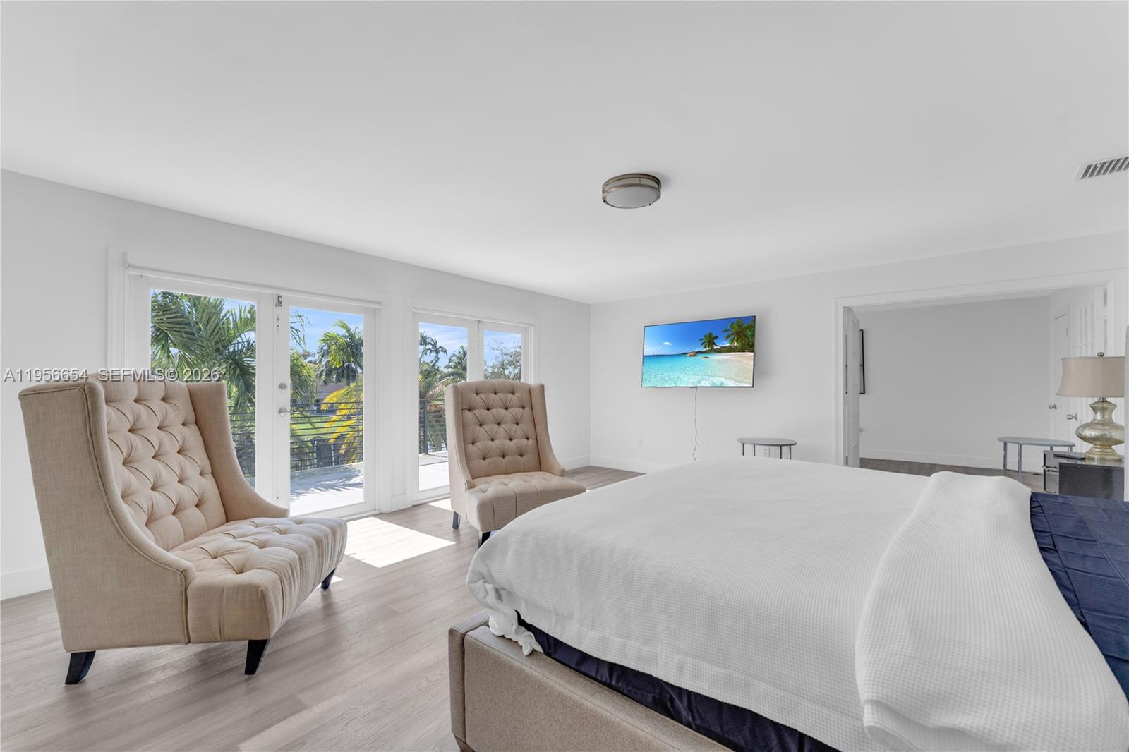 LAUREL OAKS EAST - Residential