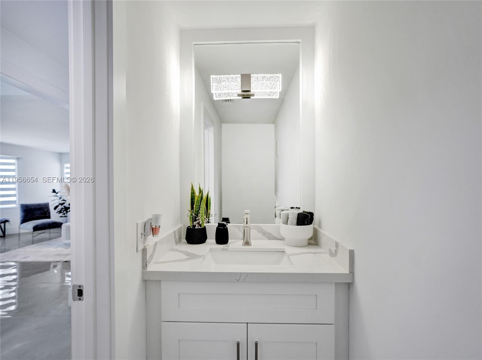 LAUREL OAKS EAST - Residential