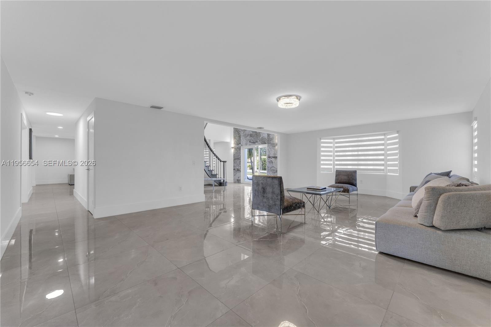 LAUREL OAKS EAST - Residential