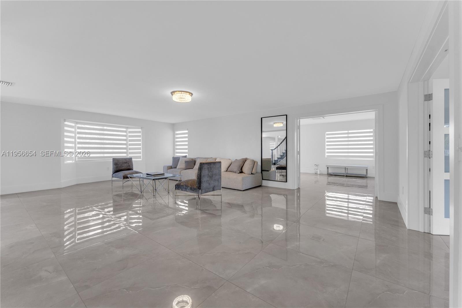 LAUREL OAKS EAST - Residential