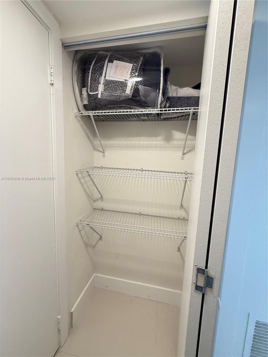 COMMODORE PLAZA CONDO - Residential Lease