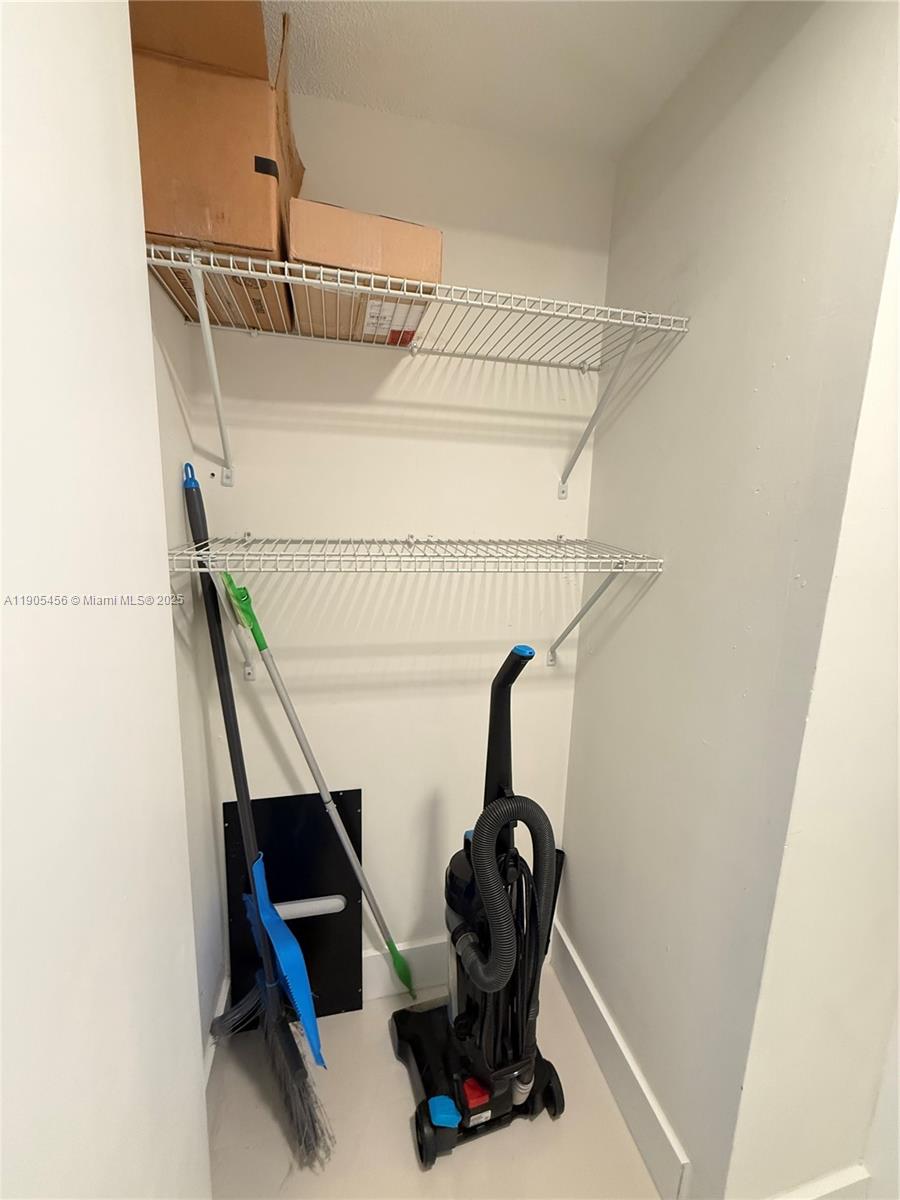 COMMODORE PLAZA CONDO - Residential Lease