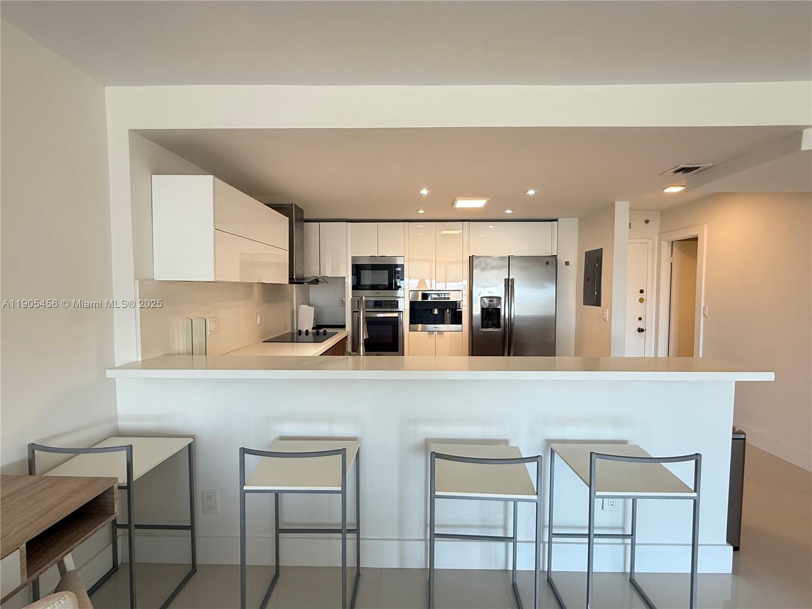 COMMODORE PLAZA CONDO - Residential Lease