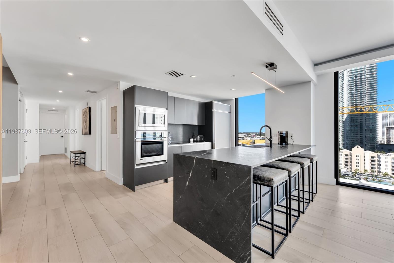 ICON BAY CONDO - Residential