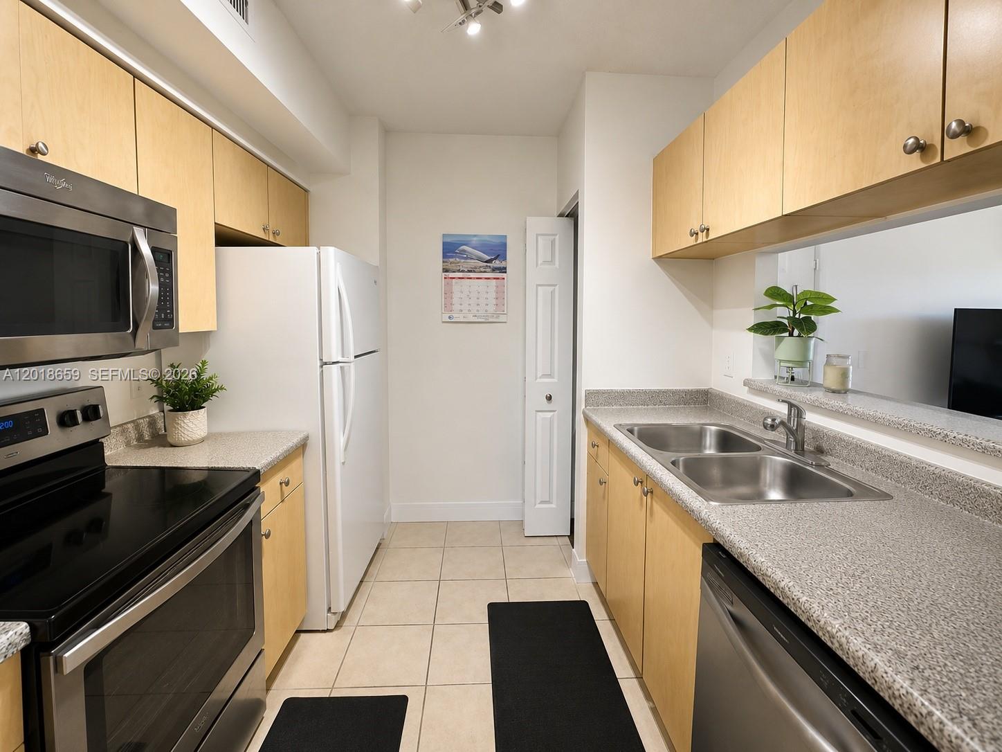 EL-AD RESIDENCES AT MIRAM - Residential