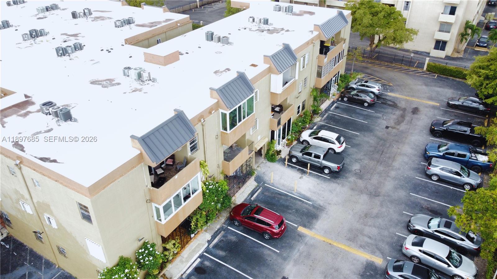 PALMETTO SPRINGS CONDO VI - Residential