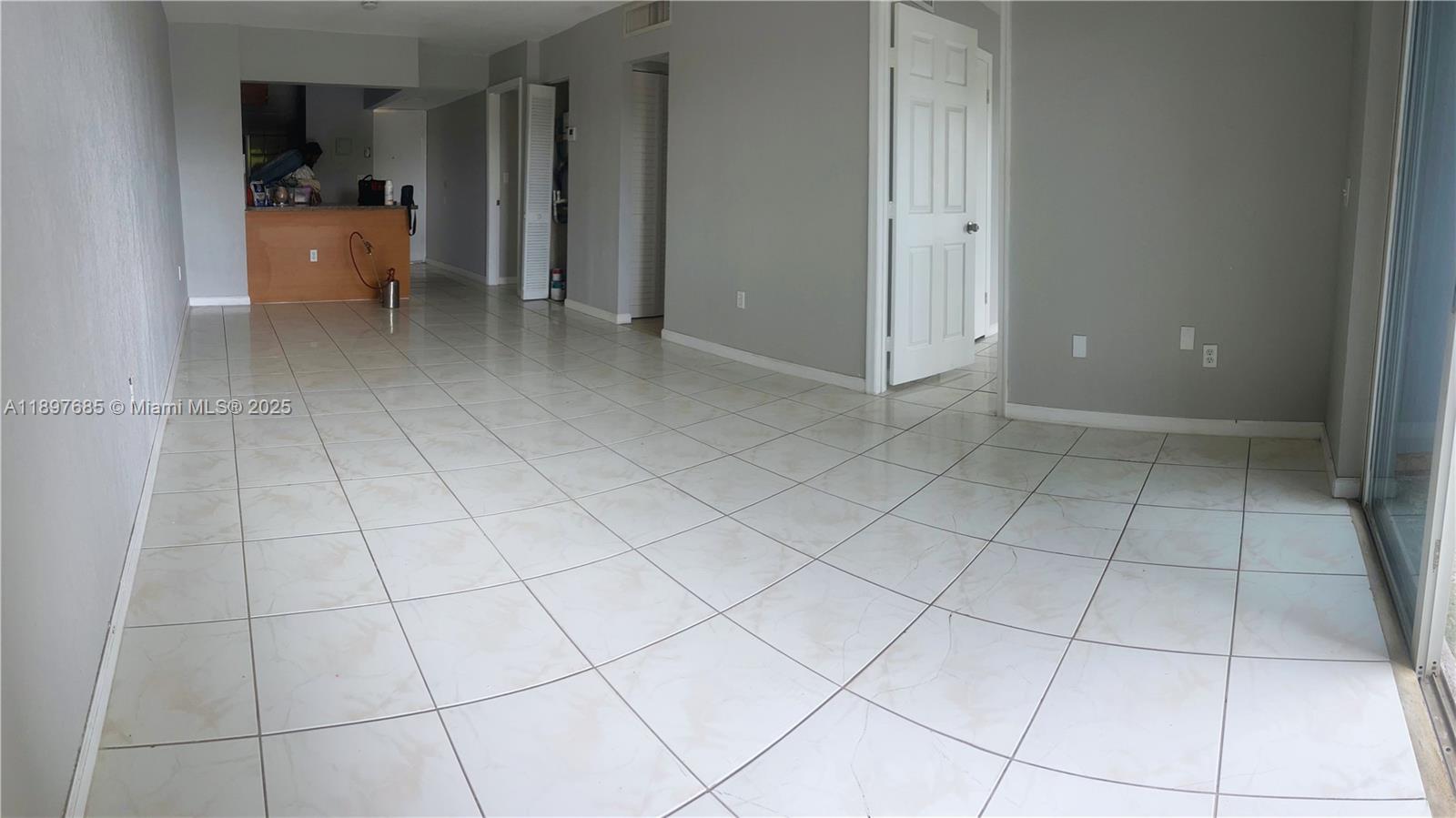PALMETTO SPRINGS CONDO VI - Residential