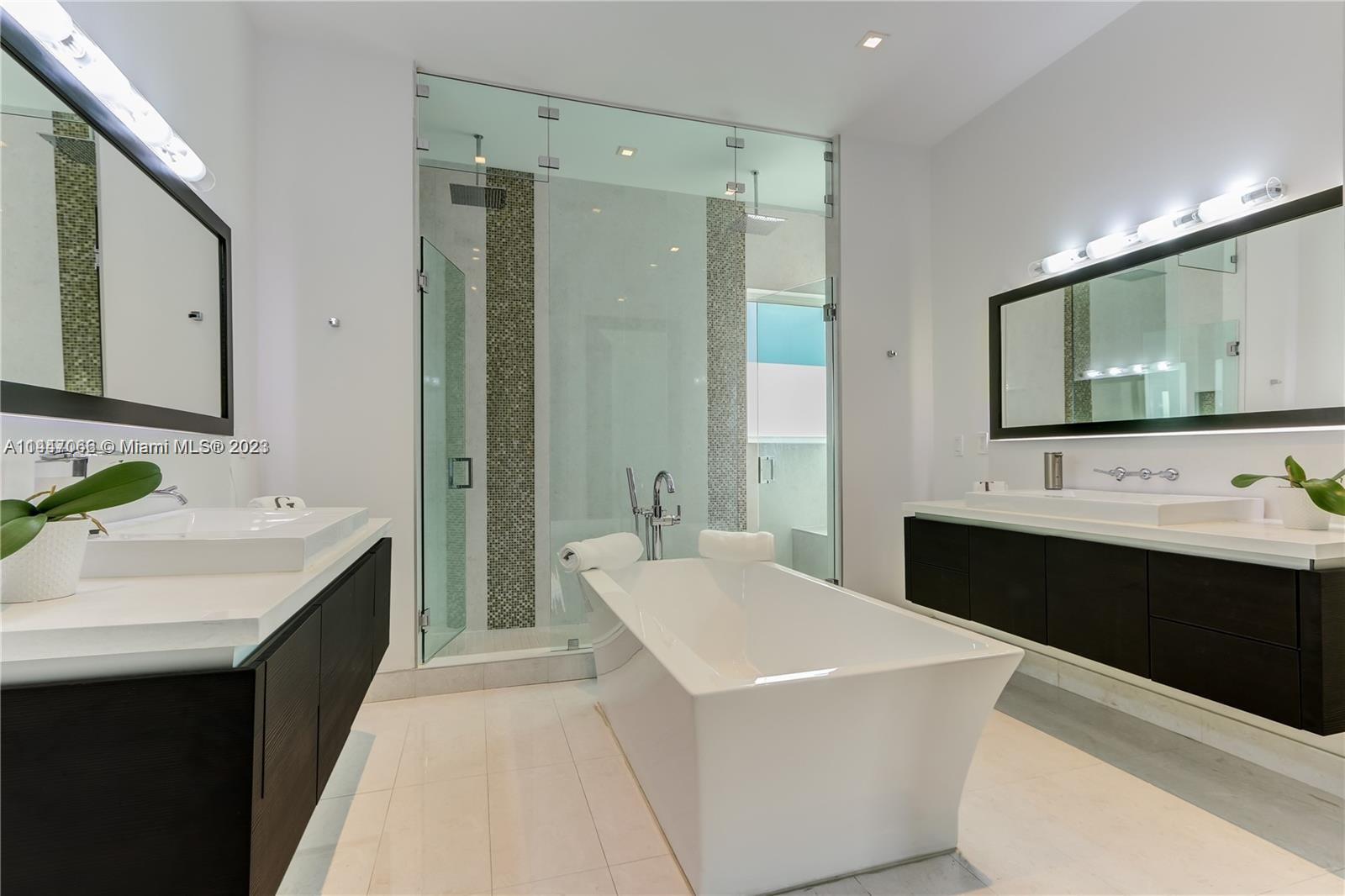 OASIS PARK SQUARE AT DORA - Residential