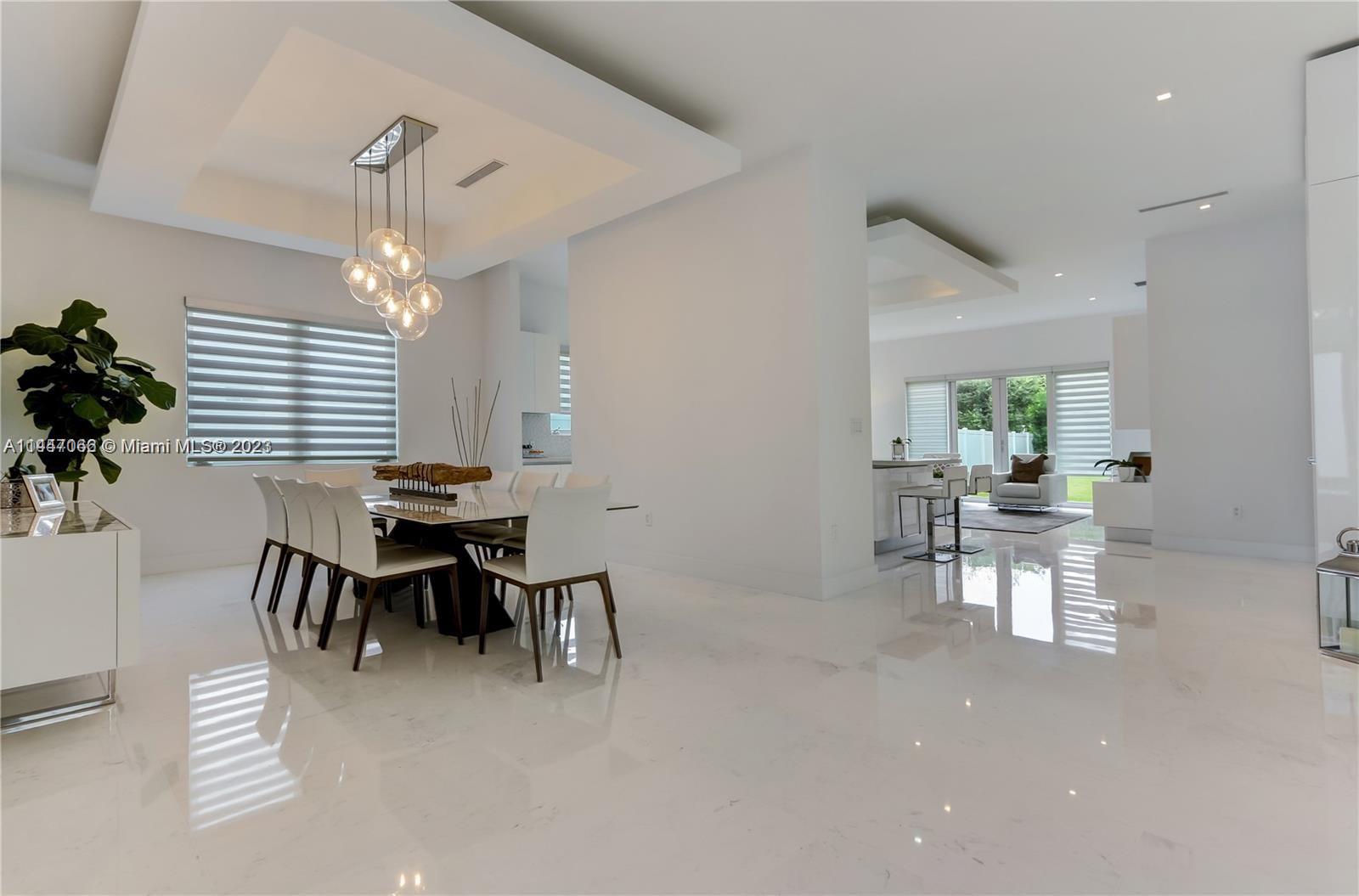 OASIS PARK SQUARE AT DORA - Residential