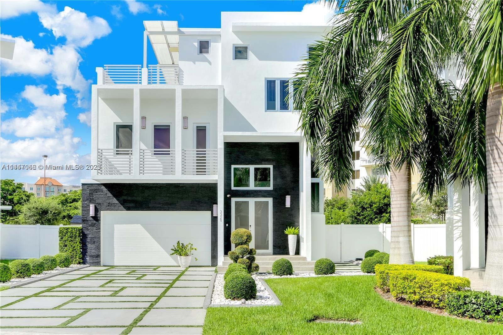 OASIS PARK SQUARE AT DORA - Residential