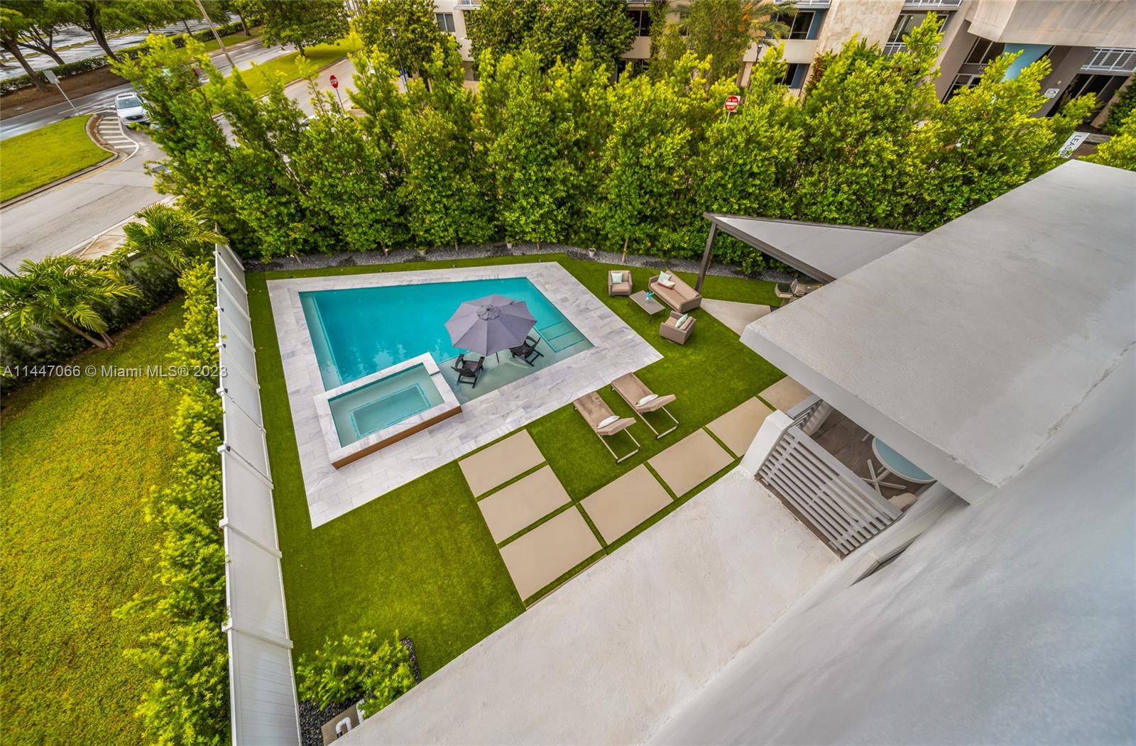 OASIS PARK SQUARE AT DORA - Residential