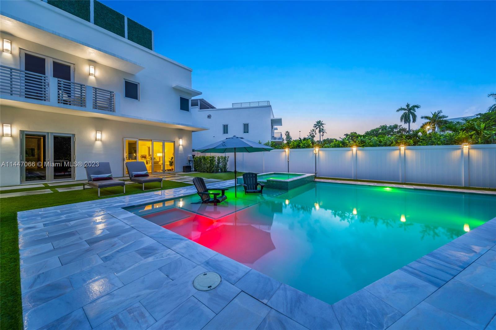 OASIS PARK SQUARE AT DORA - Residential