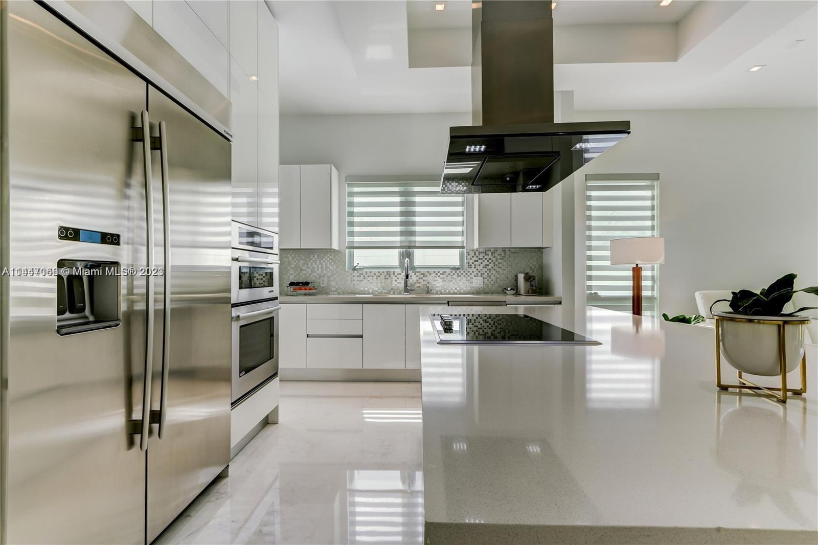 OASIS PARK SQUARE AT DORA - Residential