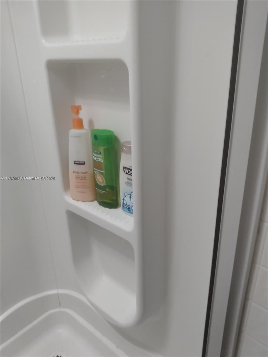 LONG KEY PROJ PROP LINE S - Residential